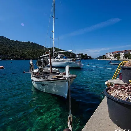 Malo - One-bedroom With Two Balconies And Sea View - Attic 2 * Lastovo
