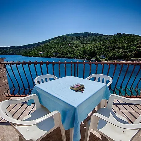Malo - One-bedroom With Two Balconies And Sea View - Attic 2 * Lastovo